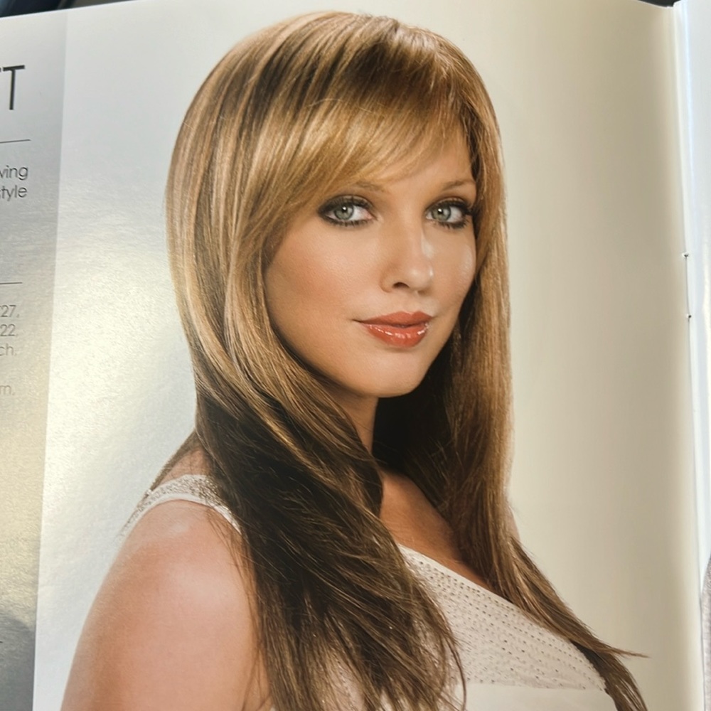 New lace front wig mono,handtied,lightweight,layers, wispy bangs,so natural.